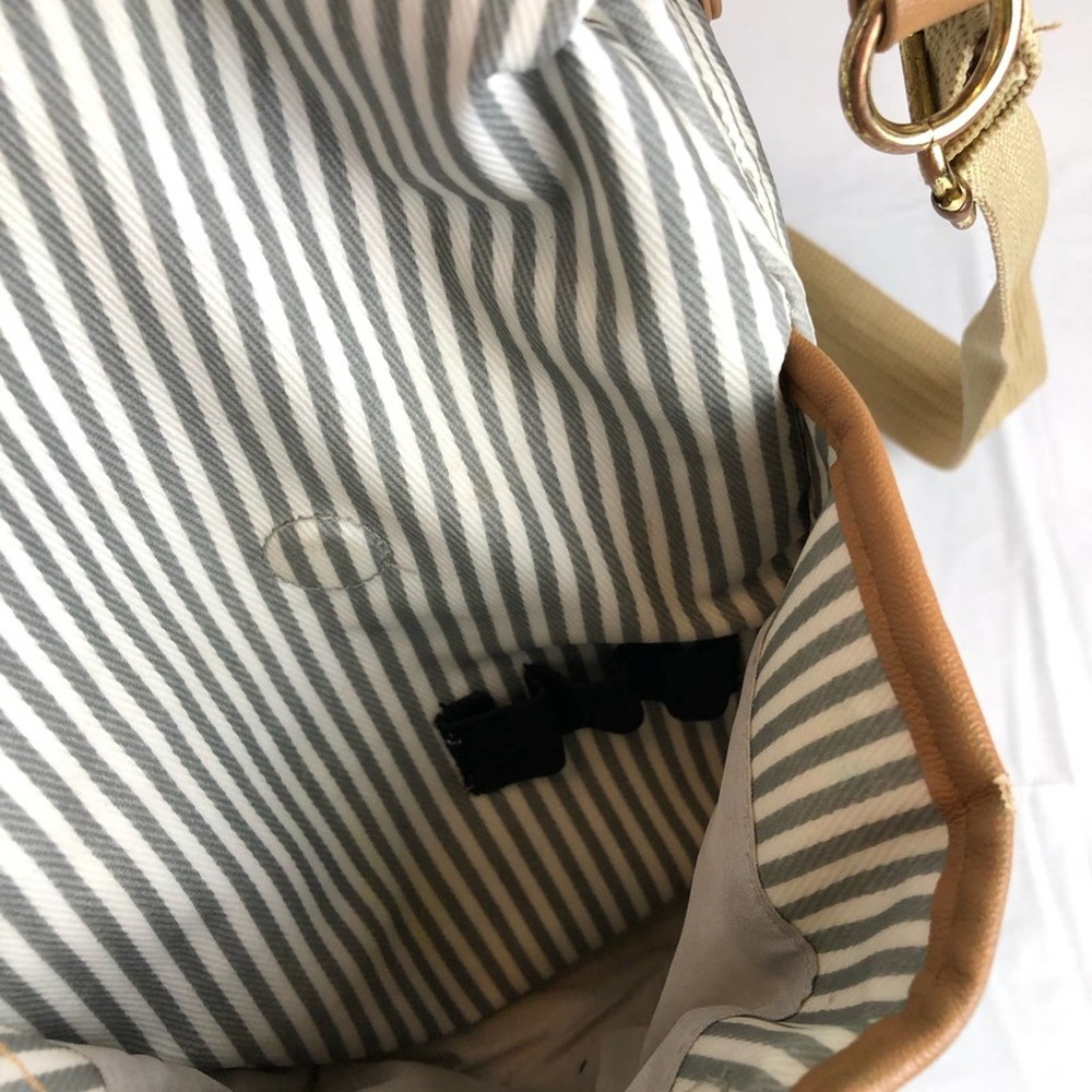 Skip Hop Messenger French Striped Diaper Bag - Picture 9 of 15